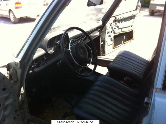 mercedes w114 250, bmw 525 e12 altele interior