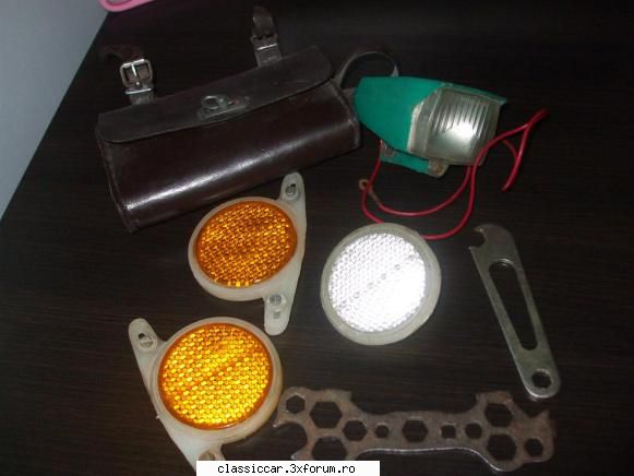 truse, scule, accesorii, carti gasit cate ceva acum imi mai trebuie doar   sper fac rost unul