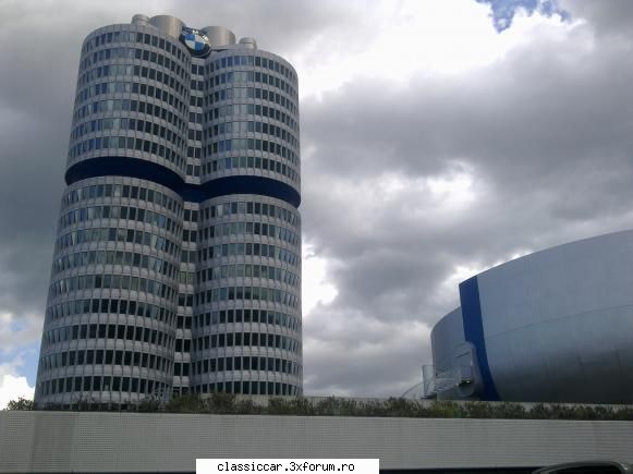 muzeul bmw munchen tot cautat forum dar gasit subiectul acesta... daca gresit, m-am intors din