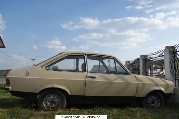 ford escort mk2 1.3 1978 vede prin geam ceva panou