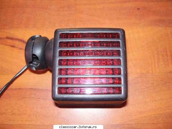 vand set ceata mai pun lampa patrata(de fapt cub) hella stare buna. pret lei.