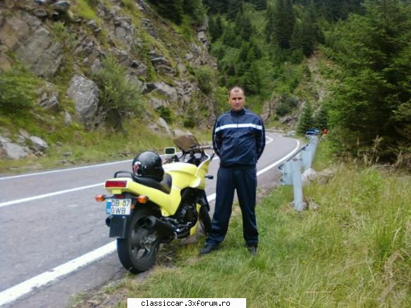 suzuki gsx katana 1100 kat kat faina katana aia .... cum conduce drum lung mai avut gpz 500 tot asa