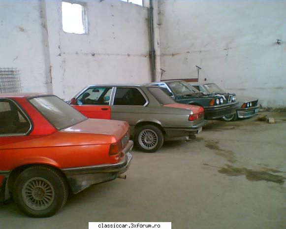 bmw e21 323i una din timpul restaurari este poza care-mi place foarte mult pacat poza totalu