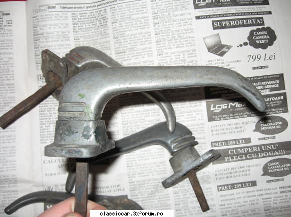 stie cineva pentru ce sunt manarele astea? initial am crezut ca sunt de la ceva antebelic, dar am