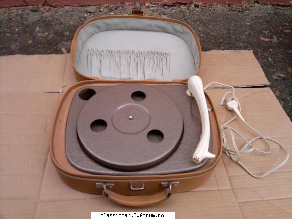 vind radio vechi, pick-up include taxa postala ,el este romana