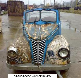 kitsch-ul clasicele dar nici romanica rusine: s-a facut dintr-un nsu-fiat 1100, 1941