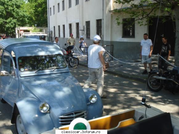 velodrom mai 2012 budapesta colegul meu club, deghizat brutar sef, aducnd micul su citroen