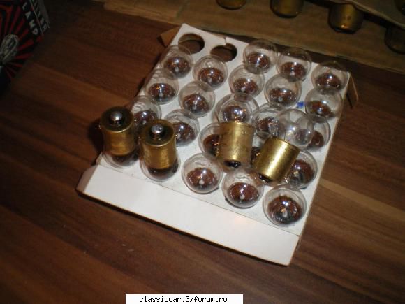 cireasa pozitie spate 6v-5w 3lei/buc becuri 6 volti