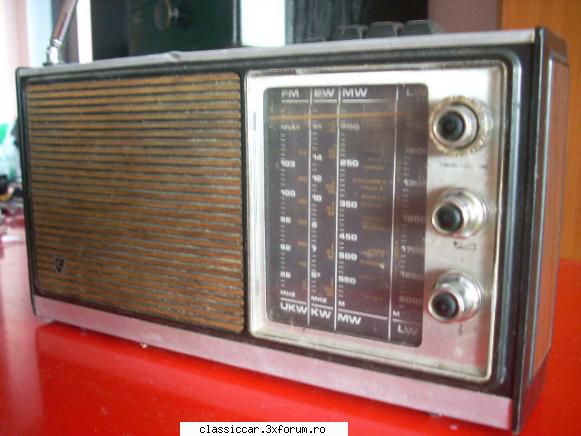 radiouri germane vand radio philips, anii '68-'73 perfect complet, are ul, fmcapacul baterii este