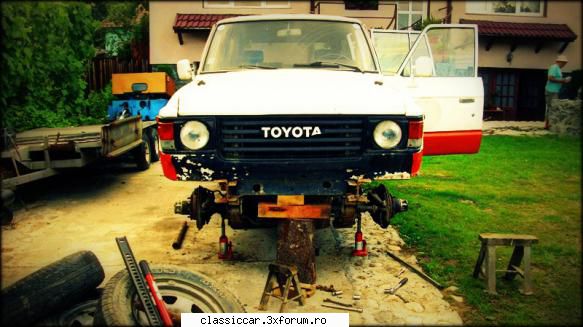 '82 toyota land cruiser hj60 revizie puntilor impune, astfel masina fost suspendata asteapta cuminte