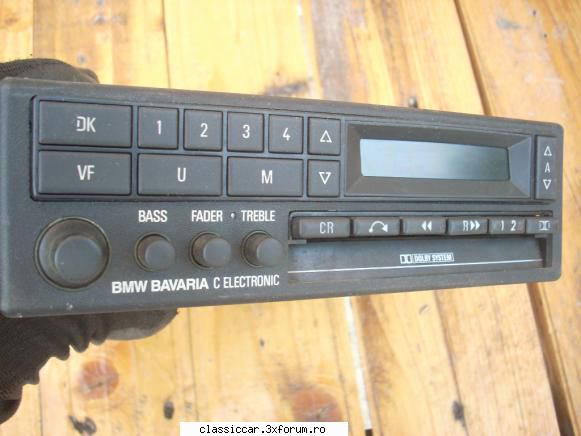 audio-auto adaug bmw binenteles becker aprinde dar aude, nici prea cum sa-l probez corect.se vinde
