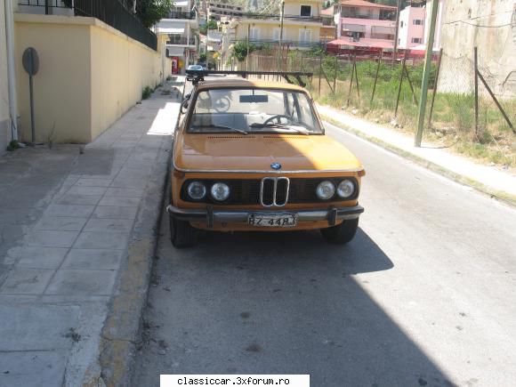 zakynthyos pun poze singura masina veche care vazut-o zante, dar care mi-a placut mult.