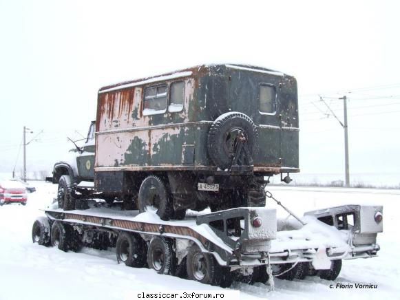 camioane epave sau nu, vechi fie posibil armata platforma iasi. decembrie 2009.