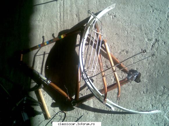 sputnik 1980 urmeaza marea sablare tot este vopsit. m-am gandit acopar folie toate pacate pot