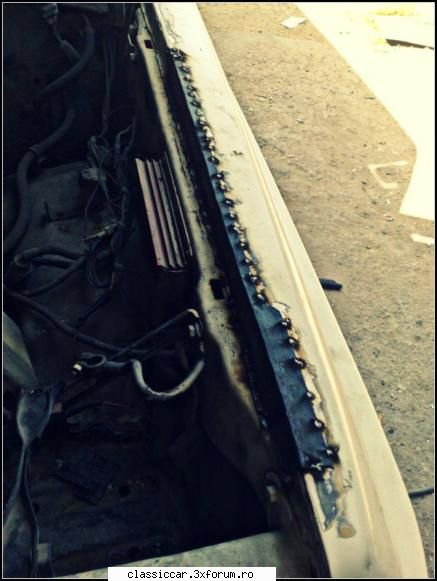 '82 toyota land cruiser hj60 serios vorbind, sper cateva zile fie gata vopsit. fiind masina care-si