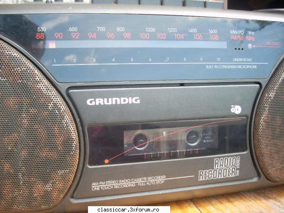 radiouri germane grundig este perfect functional necesita vopsite grilele extra !pret