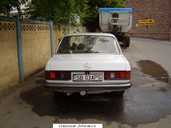 mercedes 123, 240 inca una