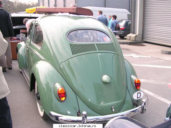 prezentare volkswagen kafer 1954 dupa interior pare '64 lafel dupa luneta spate care pare mai mare