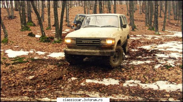 '82 toyota land cruiser hj60 zapada gasit, ce-i drept, insa pana fost nevoiti strabatem portiune