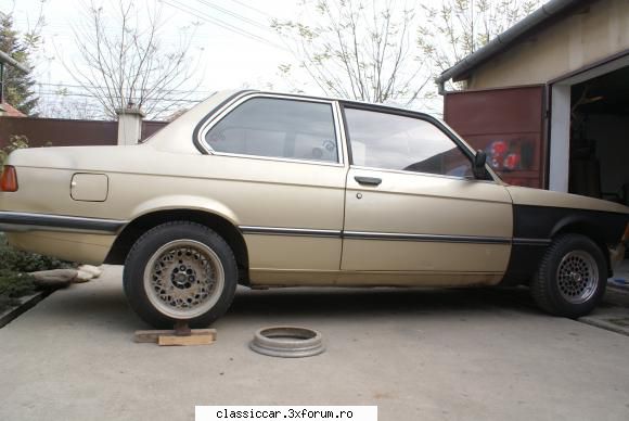 bmw rechin e21 316 dre73 scris:e frumos are linie niste jante gen alpina nimic mai mult.bafta