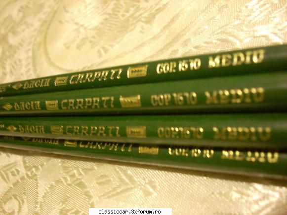 vand cateva creioane fabricate cu mai mult de 40 de ani in urma
se afla in stare perfecta, gata sa