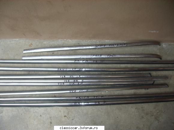 vand piese pentru mercedes w114 /w115 bot cal set complet ornamente pentru w114 /w115    