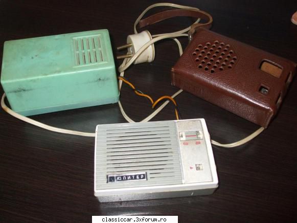 vand radio vechi radio mic rusesc impreuna 220v lei