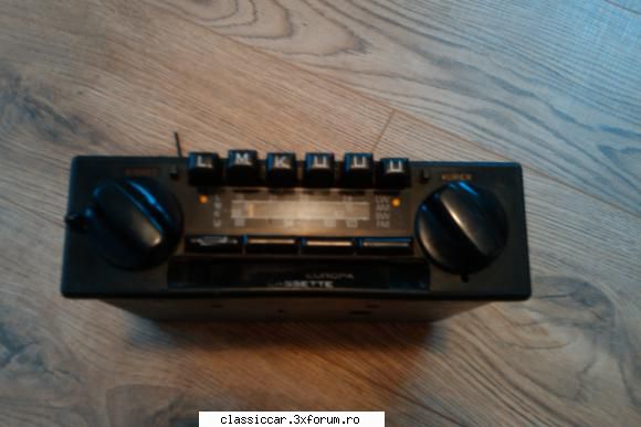 becker europa 663 becker europa 663, mai putin partea caseta,pe care citeste dar retine 150 lei