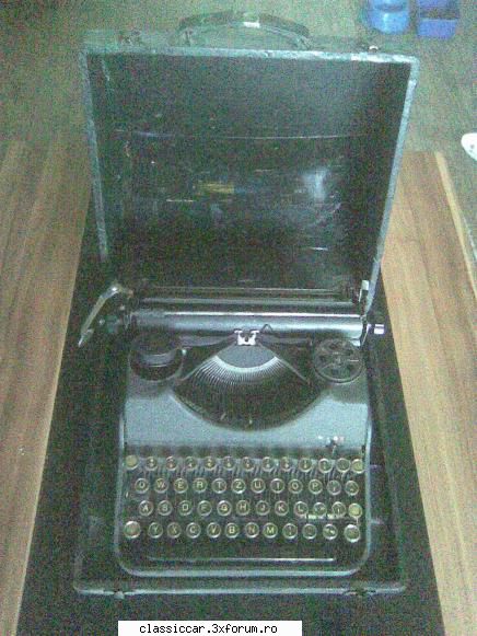 masina scris portabila s.i.m. masina scris portabila marca '30- lei.