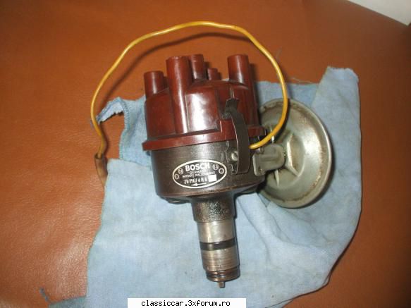 complet, sau schimb cu unul mai nou, ptr vw 1300 .pret = 100 lei vand delcou grasut/ vw 1200