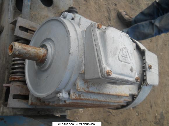 vand motoare electrice trifazate inca!!!