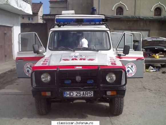 dacia 1100 amb13 ajuns aici: ambulanta are grad echipare deci, are cam tot trebuie cel mai important