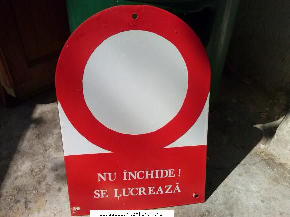 semnul este aproape nou si este din tabla smaltuita . pret 20 lei + taxa postala vand semn