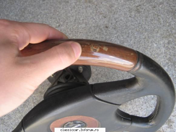 alfa piese second hand volanul are ciobitura ... vezi poza