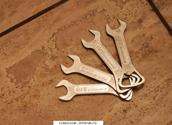 de vanzare cateva de capace de bere ius brasov - un capat e celalalt cheie de 17mm.
cu siguranta