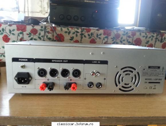 l-am testat ieri la sonorizare in aer liber cu cd player ,voce ,mixer ,boxe celestion de 400 w si