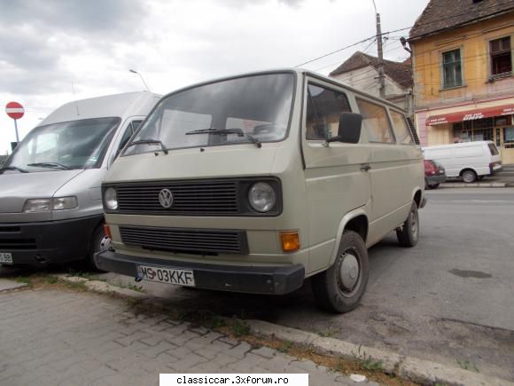 gasite prin tara bus Reporter de teren