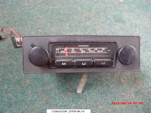 diverse aparat radio auto grundig, perfecta stare aspect optic foarte bun, masca plastic din spatele