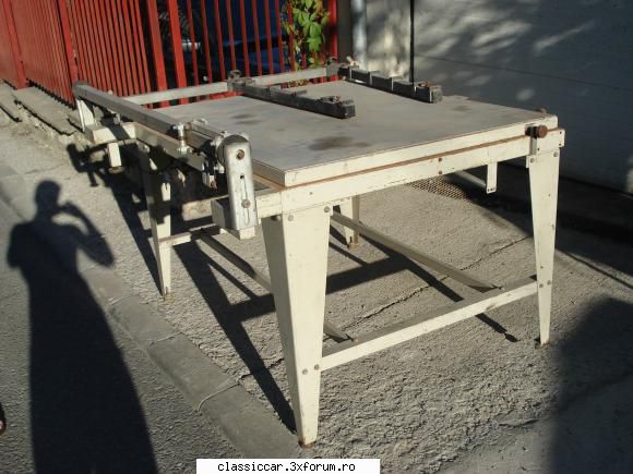 garage sale toate pentru toti incerc sa-mi organizez spatiul,ca urmare decis vand din lucrurile care