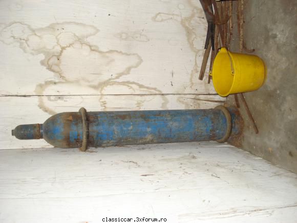 sudura poza butelia capacitate mai mica (si inaltime mai mica)