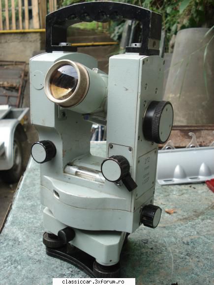 garage sale toate pentru toti theodolit t2t,made cccp. vandut