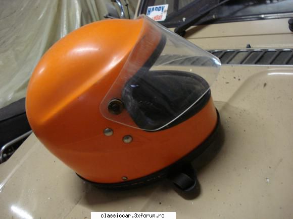 tot casc� moto comunist�