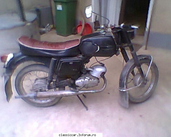 mobra super 1979 bobber (in primit mobra fara acte din care imi iau piese imi mai lipsesc.