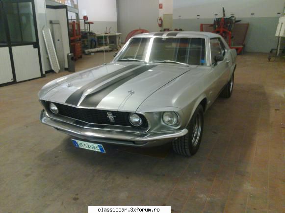 prin italia mustang unui coleg munca ... motor 4700 parca cind accelerezi masina inclina  