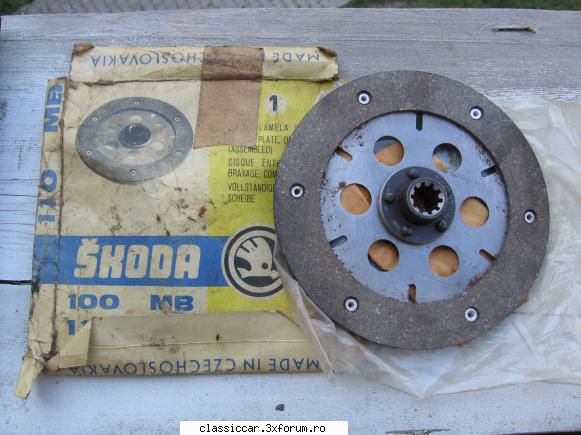 disc  
pret  180 lei vand piese skoda 1000 mb