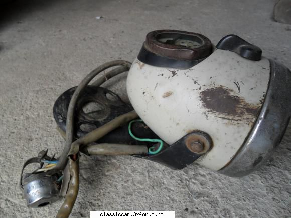 vand cateva piese motoreta carpati far suport