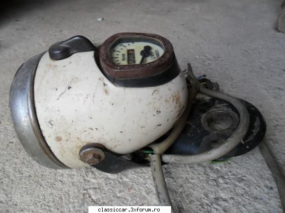 vand cateva piese motoreta carpati invers