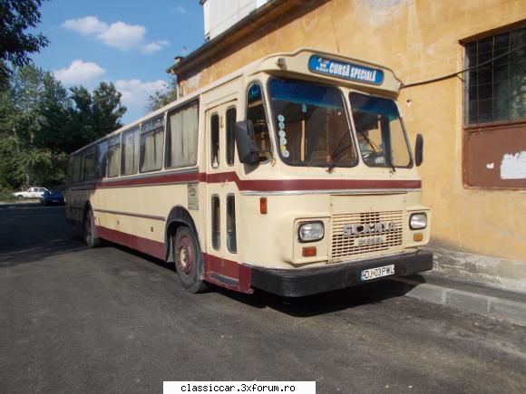 vazut prin craiova autobuz scania, prima oara cand vad asa ceva  Reporter de teren