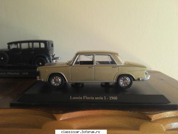 lancia flavia saloon 1963 1/43 adusa din italia