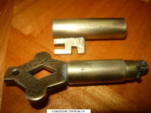 brichete benzina foarte vechi poza2